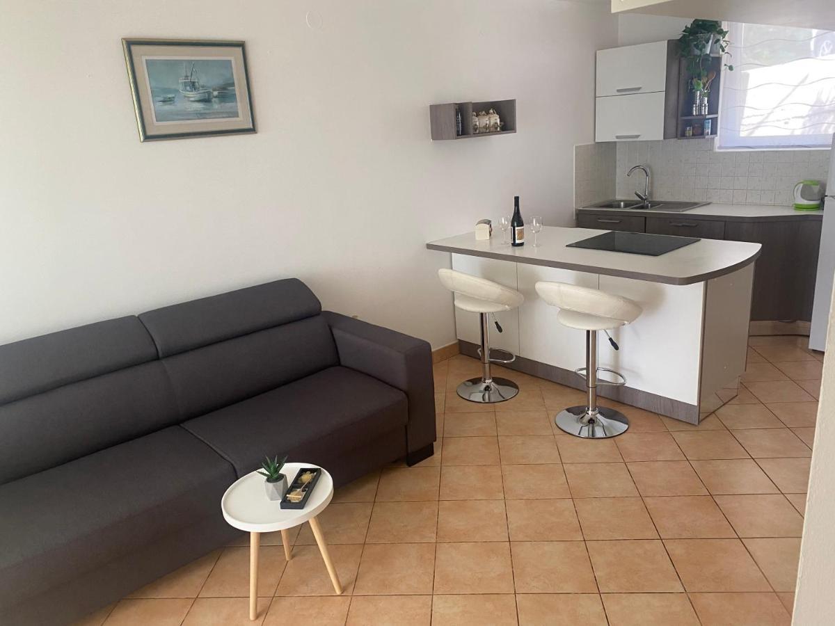 App Ra Apartment Selce Bagian luar foto