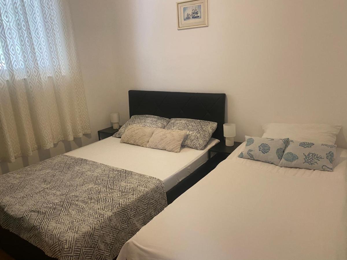 App Ra Apartment Selce Bagian luar foto